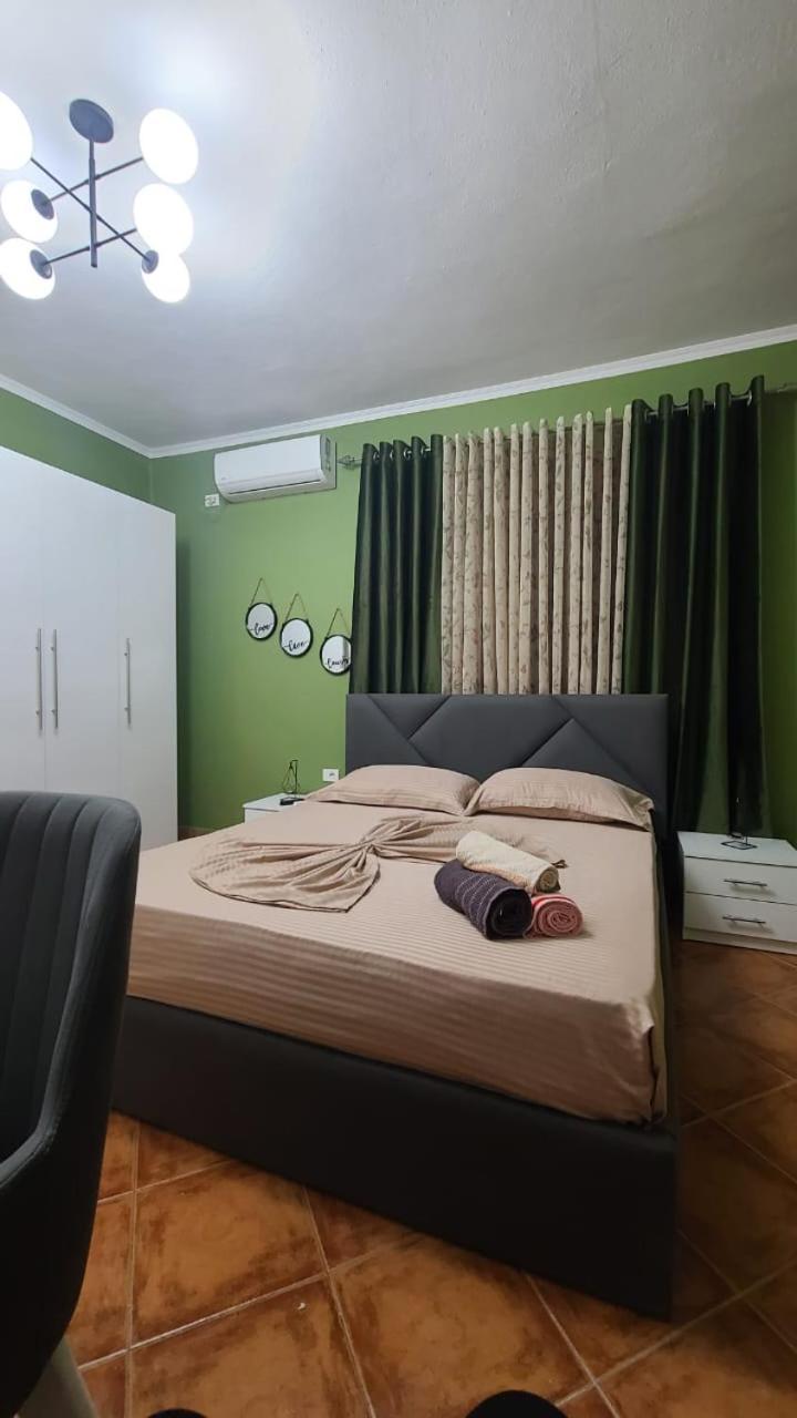 Guest House Tian & Hojz Durres Exterior photo