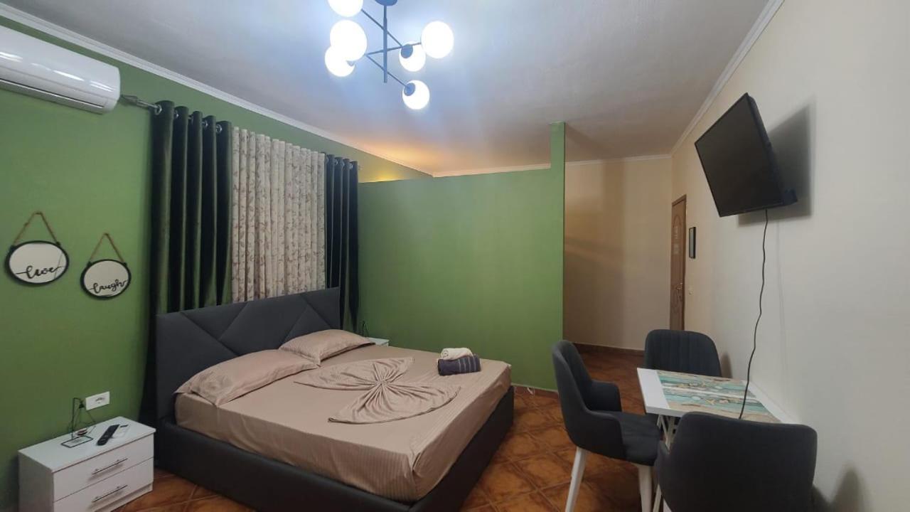 Guest House Tian & Hojz Durres Exterior photo