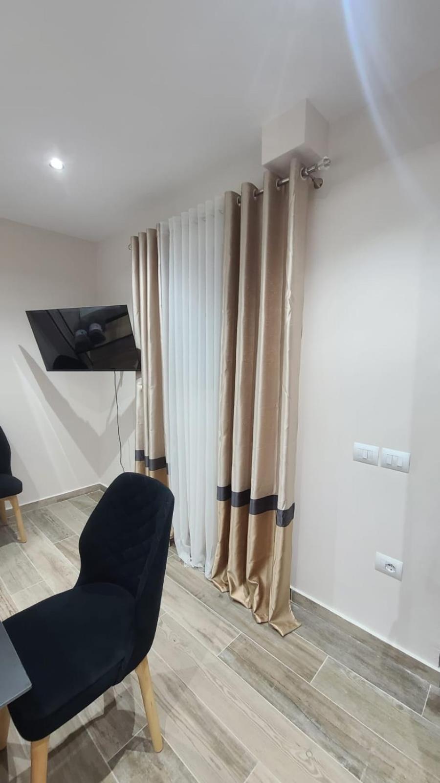 Guest House Tian & Hojz Durres Exterior photo